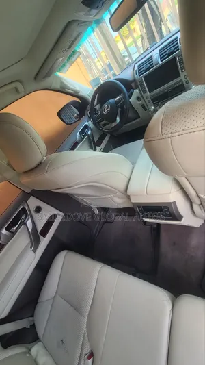 Lexus LX 570 2012 Silver
