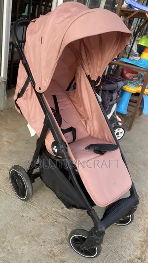 Clean and Adjustable Strollers