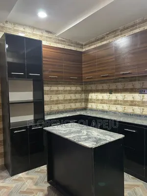 3bdrm Block of Flats in Dove Estate, Elebu., Oluyole for rent