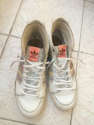 South African-Used Retro Adidas White Sneakers