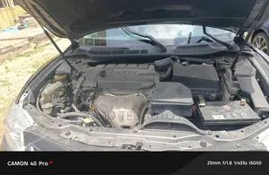 Toyota Camry XLE 4dr Sedan (2.5L 4cyl 6A) 2012 Gray