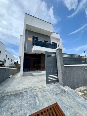 4bdrm Duplex in Off Lekki-Epe Expressway for sale