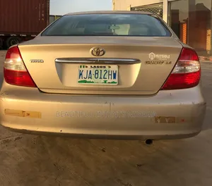 Toyota Camry 2003 Gold