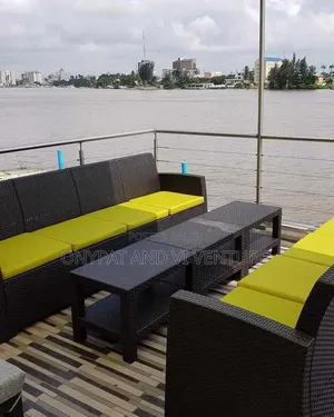 Outdoor Indoor Waiting Visitors Couch