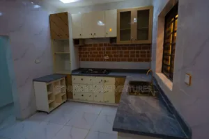 2bdrm Duplex in Orchid, Chevron for sale