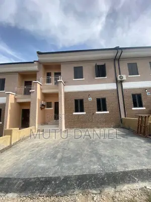 3bdrm Townhouse / Terrace in Apo for rent