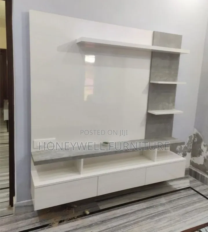 White Glossy Tv Console
