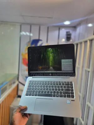 Laptop HP EliteBook 1040 G3 8GB Intel Core i5 SSD 256GB