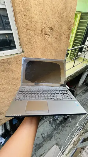 Laptop Fujitsu Lifebook A557 16GB Intel Core i7 SSD 256GB