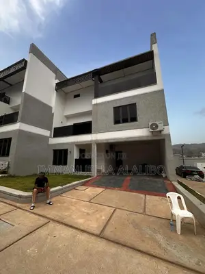 4bdrm Townhouse/Terrace in Katampe Extension for sale