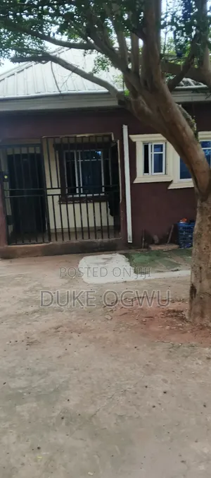 1bdrm Block of Flats in Ibuzo, Oshimili South for rent