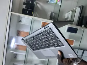 Laptop Dell Latitude 5310 8GB Intel Core i5 SSD 256GB