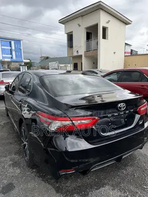 Toyota Camry SE (2.5L 4cyl 8A) 2019 Black