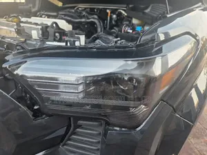 Tacoma 2024 Head Lamp