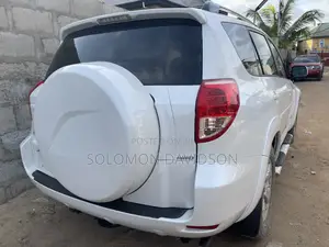 Toyota RAV4 Limited V6 2008 White
