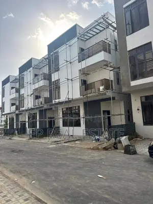 5bdrm House in Mabushi for sale