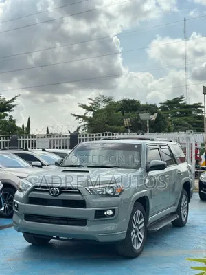 Toyota 4-Runner TRD Sport 4WD 2023 Green