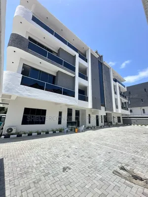 3bdrm Apartment in Lekki Phase 1 for rent