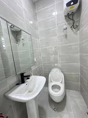 3bdrm Apartment in Lekki Phase 1 for rent