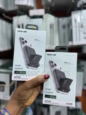 Green Lion Aston 10000mah Power Bank - Black
