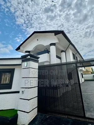 7bdrm Duplex in Vgc Estate for rent