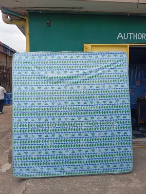 Solid Mattress Mouka 6 by 6 by 10