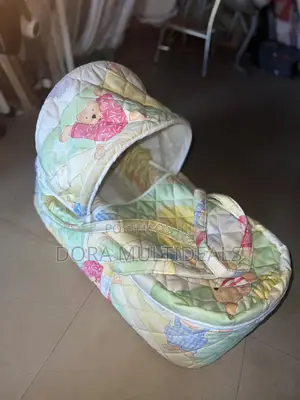 Baby Bassinet With Mattress and Handle