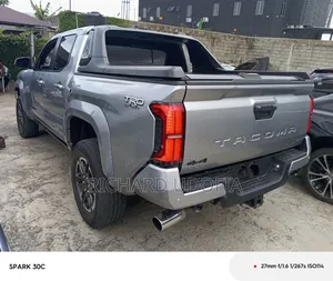 Toyota Tacoma Limited Double Cab 4WD 5.0 ft. SB 2025 Ivory