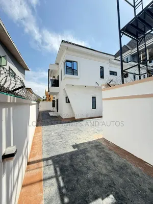 4bdrm Duplex in Oko-Oba for sale