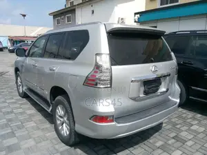 Lexus GX 2016 Silver