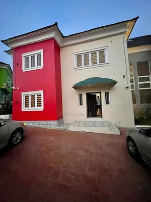 4bdrm Duplex in Jericho Gra for rent