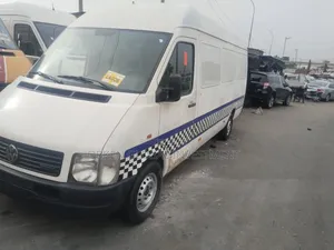 Volkswagen Transporter 2005 White