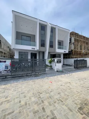 4bdrm Duplex in Ikota for sale