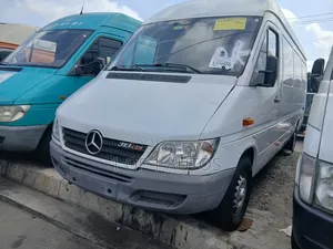 Mercedes-Benz Sprinter 2005 White