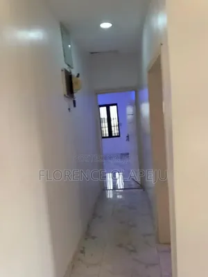 3bdrm Block of Flats in Akoto, Oluyole for rent