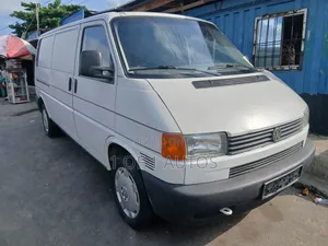 Volkswagen Transporter 2005 White