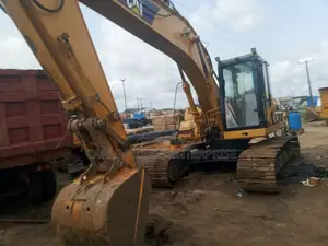 Fairly Locally Used 320bl Caterpillar Excavator