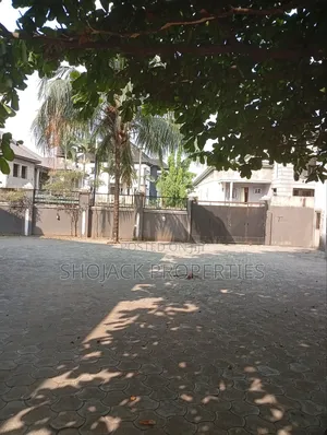 6bdrm Duplex in Gra Phase 3 for sale