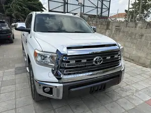 Toyota Tundra 2017 White