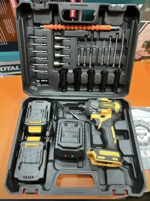 Cordless Impact Wrench Kit