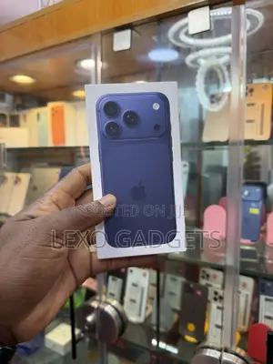 New Apple iPhone 17 Pro 256 GB Blue