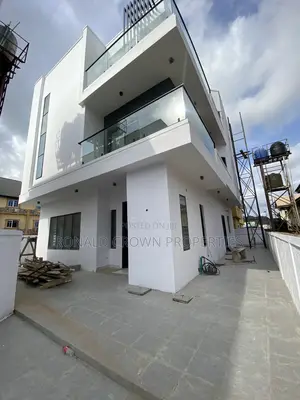 6bdrm Duplex in Ago Palace for sale