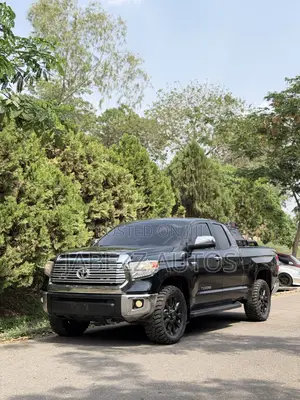 Toyota Tundra SR 5.7L V8 4x4 Double Cab 6.6 ft. box 145.7 in. WB 2018
