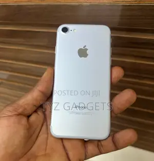 Apple iPhone 7 32 GB Silver