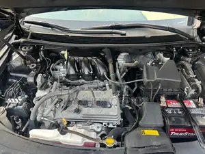 Toyota Avalon Limited 4dr Sedan (3.5L 6cyl 6A) 2015 Black
