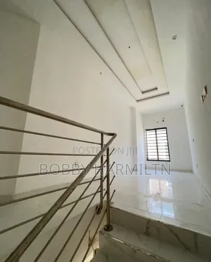4bdrm Townhouse/Terrace in Ikota for sale