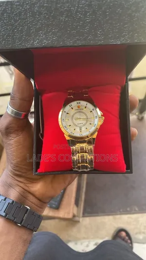 Lookworld Female's Chain Wristwatch