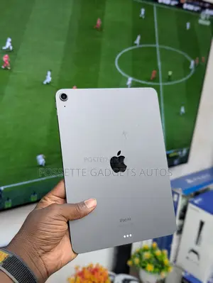 Apple iPad Air 64 GB Gray
