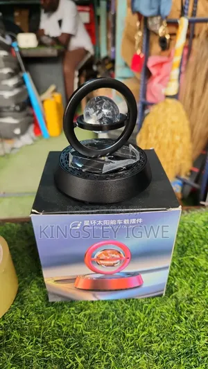 Solar-Powered Aromatherapy Car Diffuser – Interstellar Floating Double
