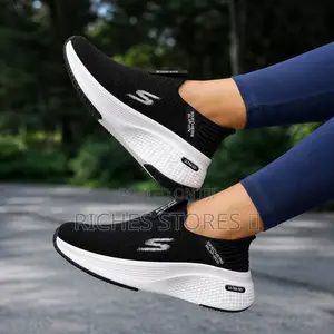High Quality Skechers Unisex Sneakers